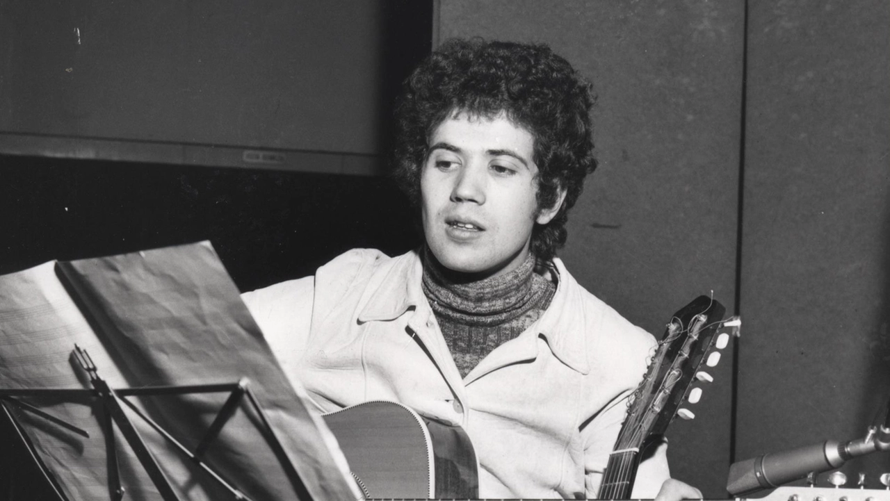 Lucio Battisti è scomparso il 9 settembre 1998, a 56 anni Lucio Battisti è scomparso il 9 settembre 1998, a 56 anni