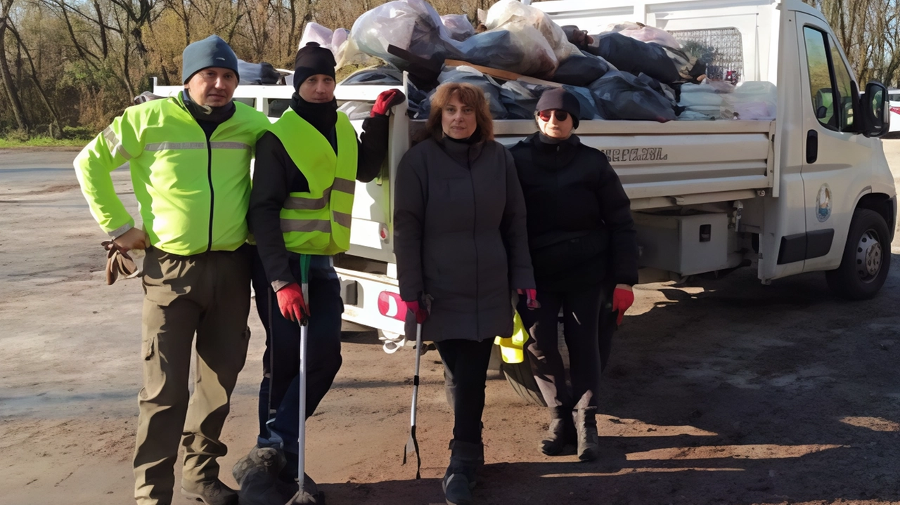 L’associazione è formata da una trentina di volontari che puliscono le aree degradate durante il fine settimana L’associazione è formata da una trentina di volontari che puliscono le aree degradate durante il fine settimana