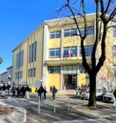Scuole superiori, il Bernocchi apre le porte Scuole superiori, il Bernocchi apre le porte