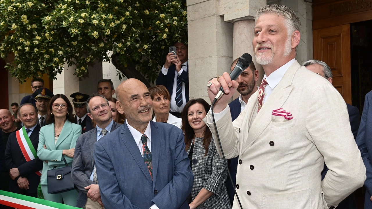 I festeggiamenti al Vittoriale per il 50esimo anniversario dell’apertura al pubblico della Prioria alla presenza del Ministro della Cultura Alessandro Giuli (Foto profilo X Vittoriale degli Italiani) I festeggiamenti al Vittoriale per il 50esimo anniversario dell’apertura al pubblico della Prioria alla presenza del Ministro della Cultura Alessandro Giuli (Foto profilo X Vittoriale degli Italiani)