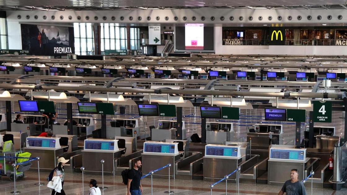 lavoro domenicale la battaglia in tribunale
