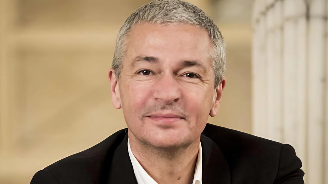 Frédéric Olivieri, nato a Nizza, due volte direttore del ballo alla Scala e due volte alla testa della Scuola di Ballo Frédéric Olivieri, nato a Nizza, due volte direttore del ballo alla Scala e due volte alla testa della Scuola di Ballo