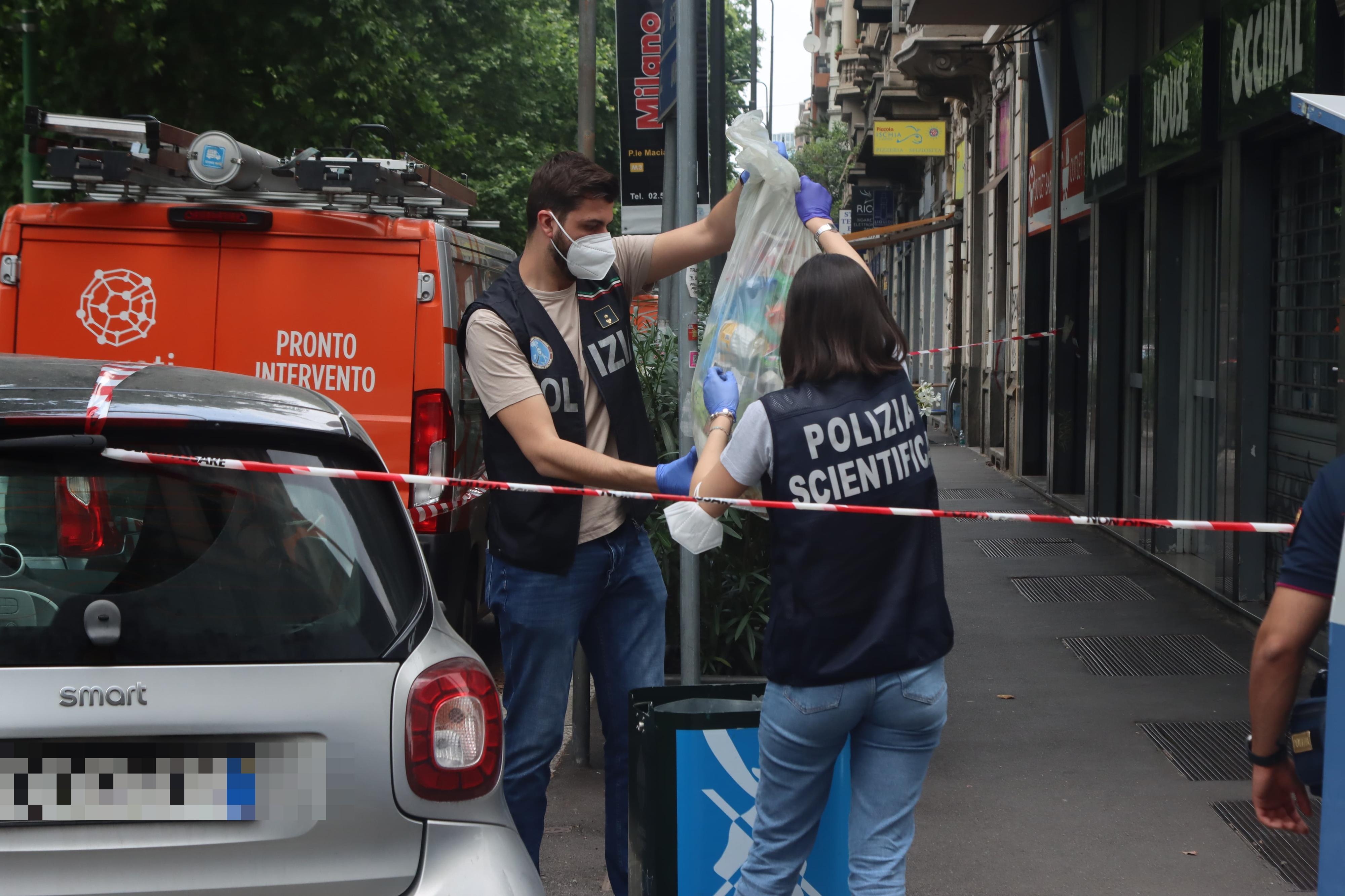 Chi è Micheal, fermato per l’omicidio di Sueli: sui social era “single” e mentre lei moriva in trappola, lui chiedeva una birra al bar Chi è Micheal, fermato per l’omicidio di Sueli: sui social era “single” e mentre lei moriva in trappola, lui chiedeva una birra al bar