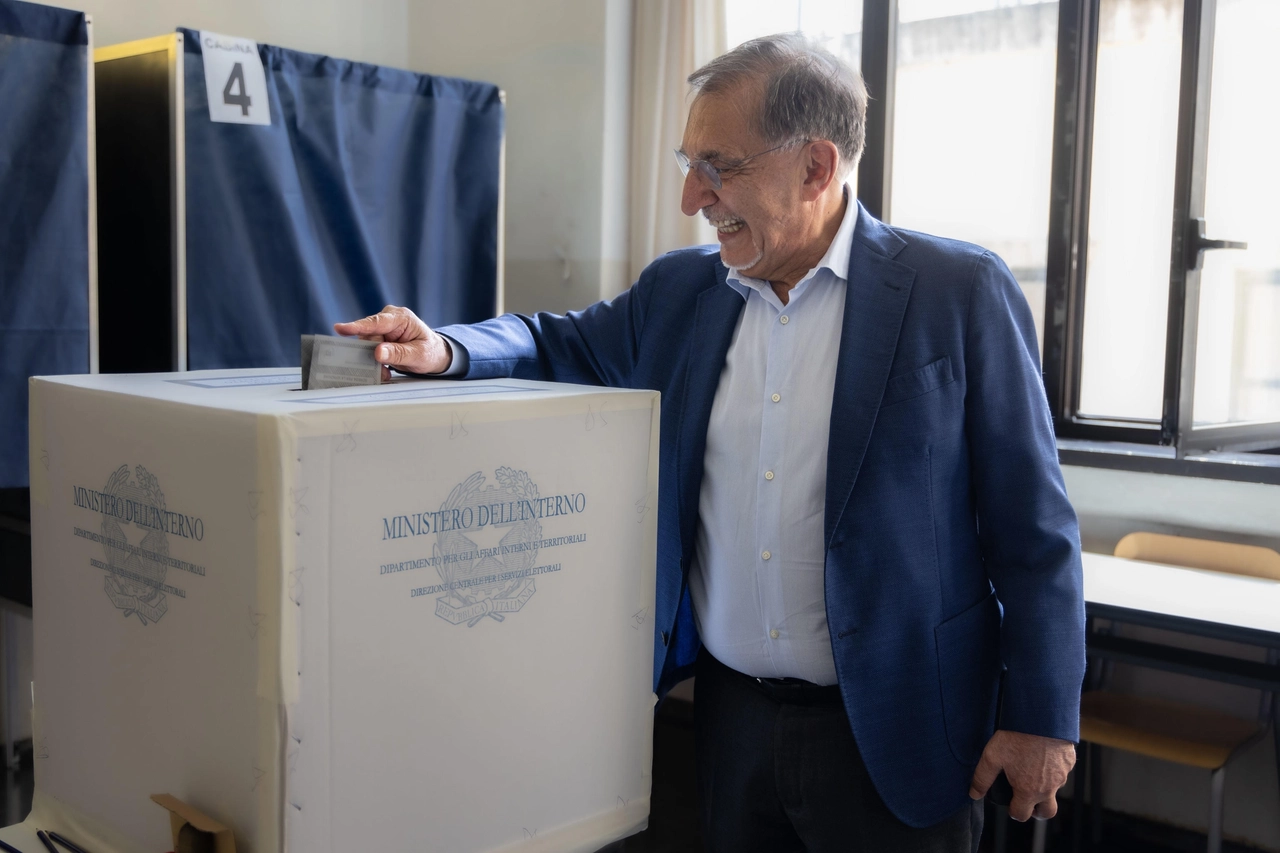 Ignazio La Russa al seggio