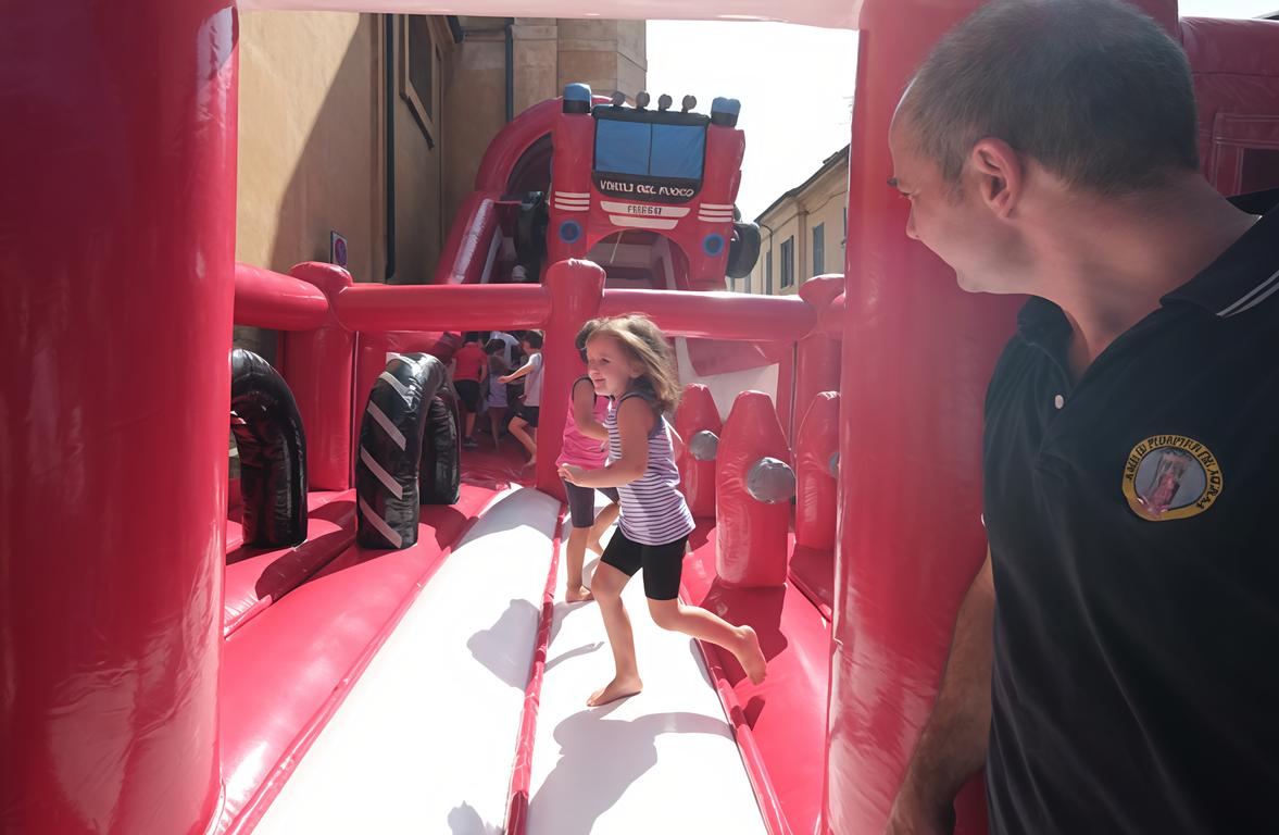 Tra le fiamme dell’amicizia. Tre giorni di festa e giochi