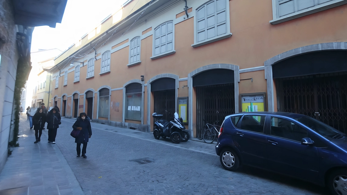 Natale, tempo di giostre e mercatini, ma non basta il “paese dei balocchi“ per pochi giorni, per tenere vivo il... Natale, tempo di giostre e mercatini, ma non basta il “paese dei balocchi“ per pochi giorni, per tenere vivo il...