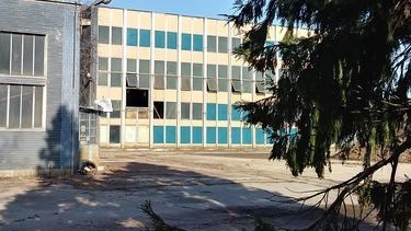 Prende il via la riqualificazione di due aree industriali dismesse, con inevitabili ripercussioni sulla viabilità. Oggi sono iniziati i... Prende il via la riqualificazione di due aree industriali dismesse, con inevitabili ripercussioni sulla viabilità. Oggi sono iniziati i...