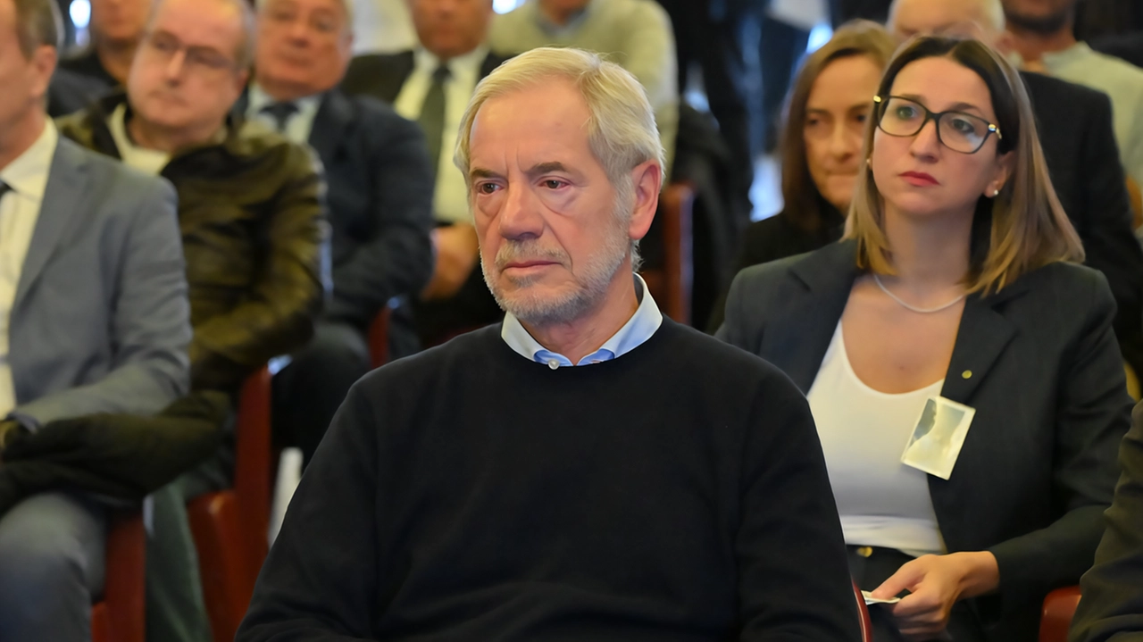 La nuova sala operatoria ibrida di Varese attrarre i migliori professionisti sanitari grazie a tecnologie all'avanguardia, secondo l'assessore Bertolaso. La nuova sala operatoria ibrida di Varese attrarre i migliori professionisti sanitari grazie a tecnologie all'avanguardia, secondo l'assessore Bertolaso.