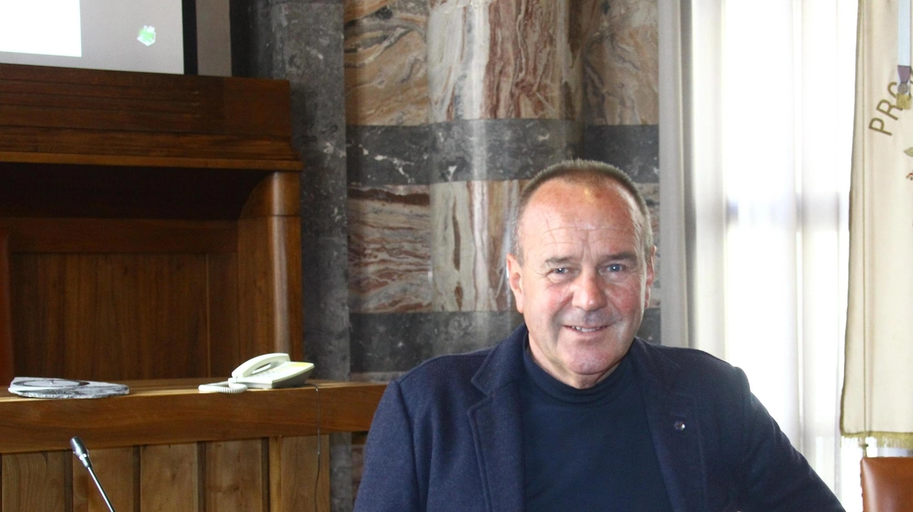 Il direttore del Consorzio turistico Media Valtellina Gigi Negri ha invitato le classi del Pinchetti Il direttore del Consorzio turistico Media Valtellina Gigi Negri ha invitato le classi del Pinchetti