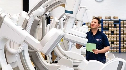 Arrivano fondi per la sanità I contributi sono destinati per le moderne e tecnologiche attrezzature Arrivano fondi per la sanità I contributi sono destinati per le moderne e tecnologiche attrezzature