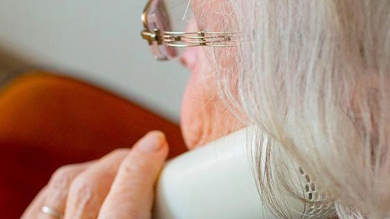 Una delle ultime vittime delle truffe realizzate ai danni di persone anziane, ha 101 anni. Una pensionata di Nesso... Una delle ultime vittime delle truffe realizzate ai danni di persone anziane, ha 101 anni. Una pensionata di Nesso...