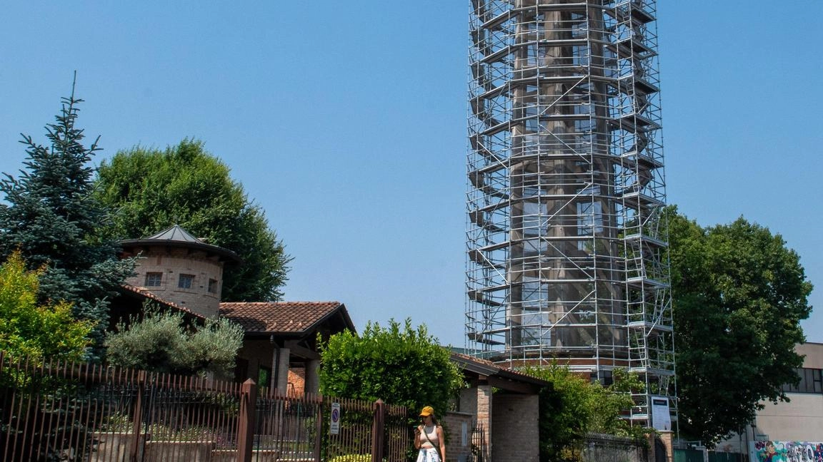 Il cantiere ufficialmente al via dal 16 luglio La demolizione a cura delle imprese incaricate da Cap si concluderà entro un mese