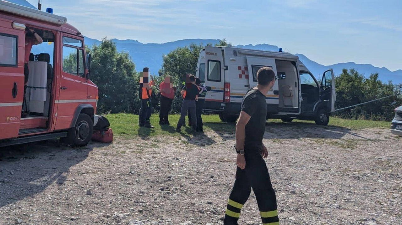 Non era rientrato da un’escursione nel Triangolo lariano, i soccorritori hanno individuato il corpo .
