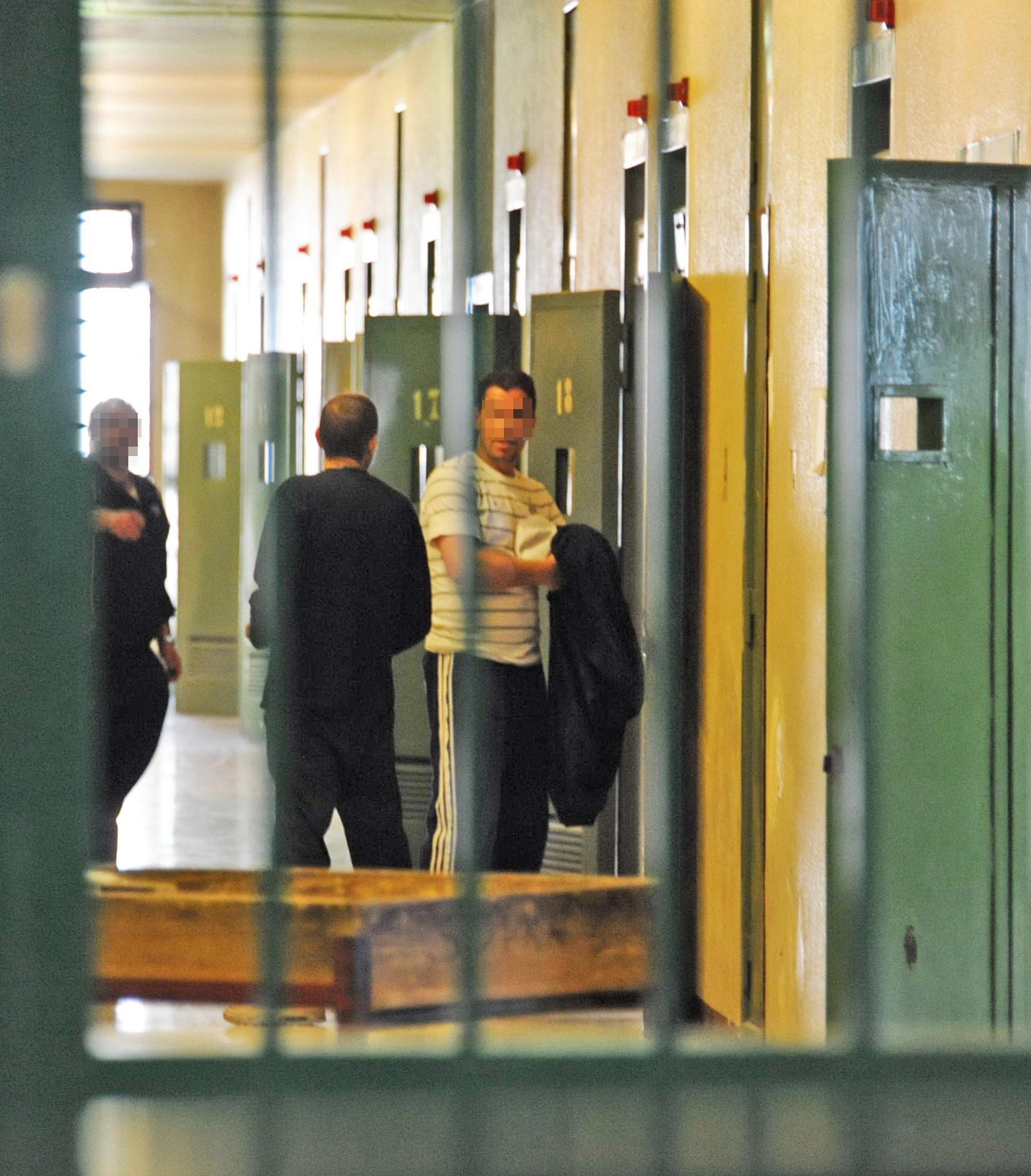 Venti lettere dal carcere. Con l’elenco delle criticità Venti lettere dal carcere. Con l’elenco delle criticità