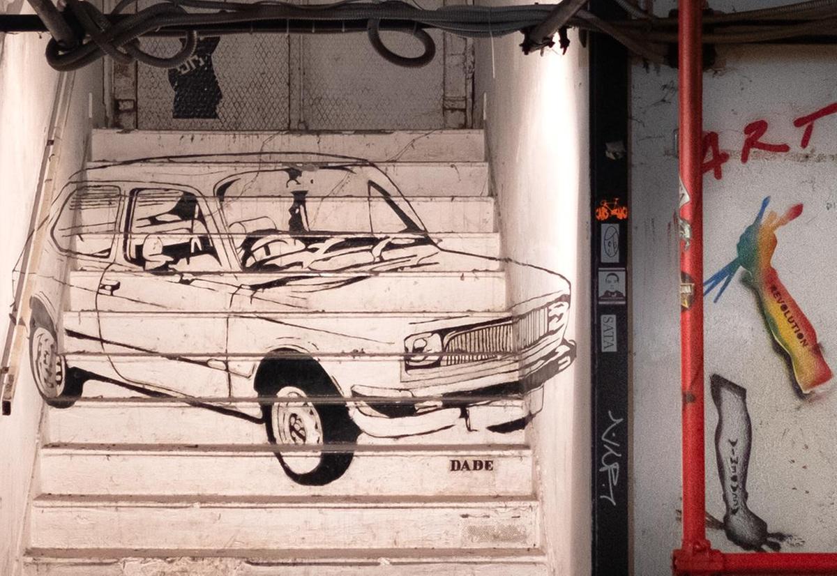 Le opere di street art: "Lavori di 22 anni fa. Ora sarà tutto distrutto" Le opere di street art: "Lavori di 22 anni fa. Ora sarà tutto distrutto"