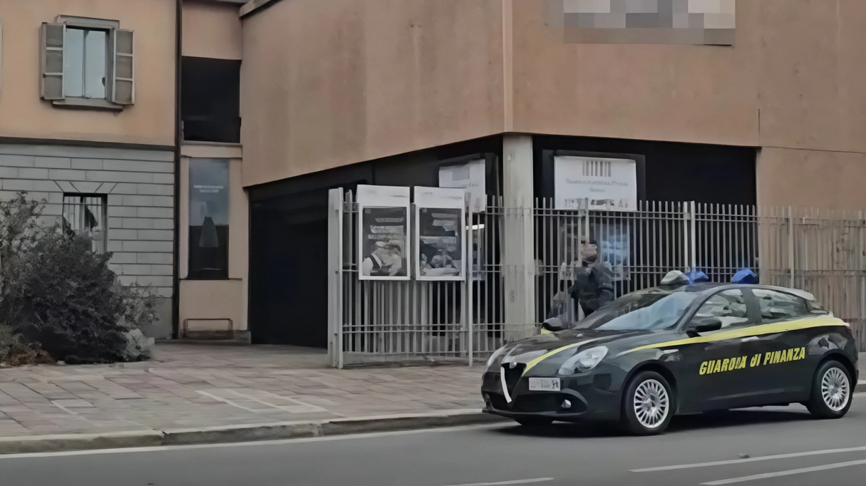 La Guardia di Finanza di Saronno ha condotto l’inchiesta legata agli ammanchi contabili nella gestione del Teatro Giuditta Pasta La Guardia di Finanza di Saronno ha condotto l’inchiesta legata agli ammanchi contabili nella gestione del Teatro Giuditta Pasta