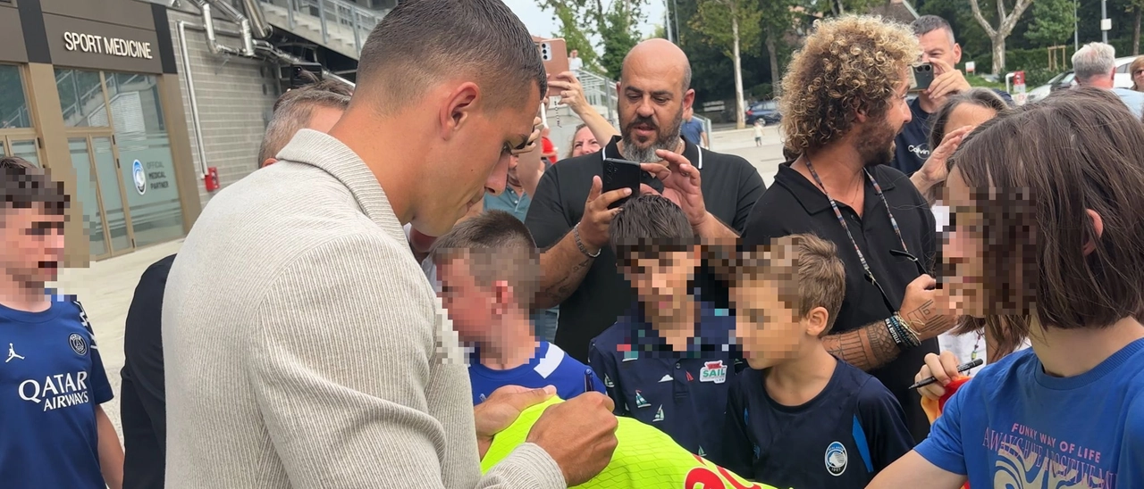 Atalanta, primo giorno in nerazzurro per Nikola Krstovic: il giocatore preso per 25 milioni dal Lecce