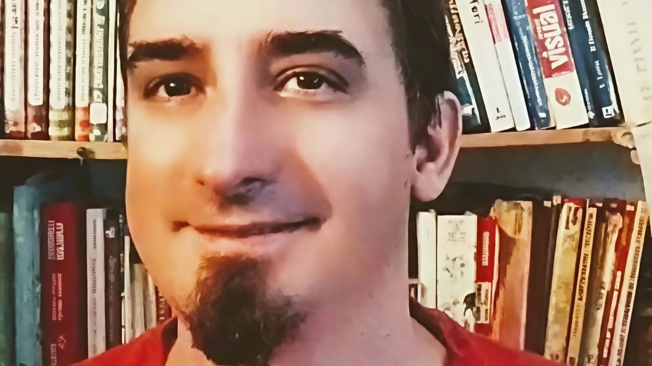 Simone Mazzucchelli è tutor Dsa e Bes «Ogni ragazzo deve trovare il proprio metodo» Simone Mazzucchelli è tutor Dsa e Bes «Ogni ragazzo deve trovare il proprio metodo»