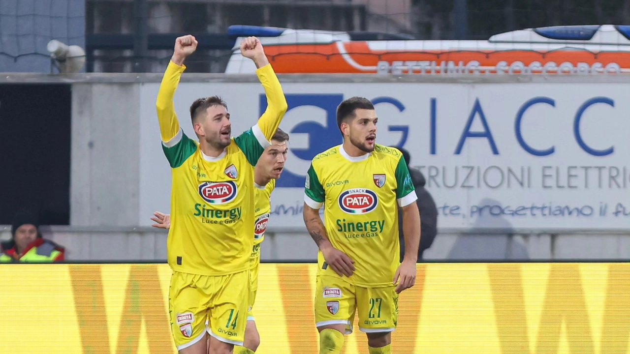 Galuppini al 42' del pt ha firmato il provvisorio 1-1 al "Druso" col classico gol dell'ex Galuppini al 42' del pt ha firmato il provvisorio 1-1 al "Druso" col classico gol dell'ex