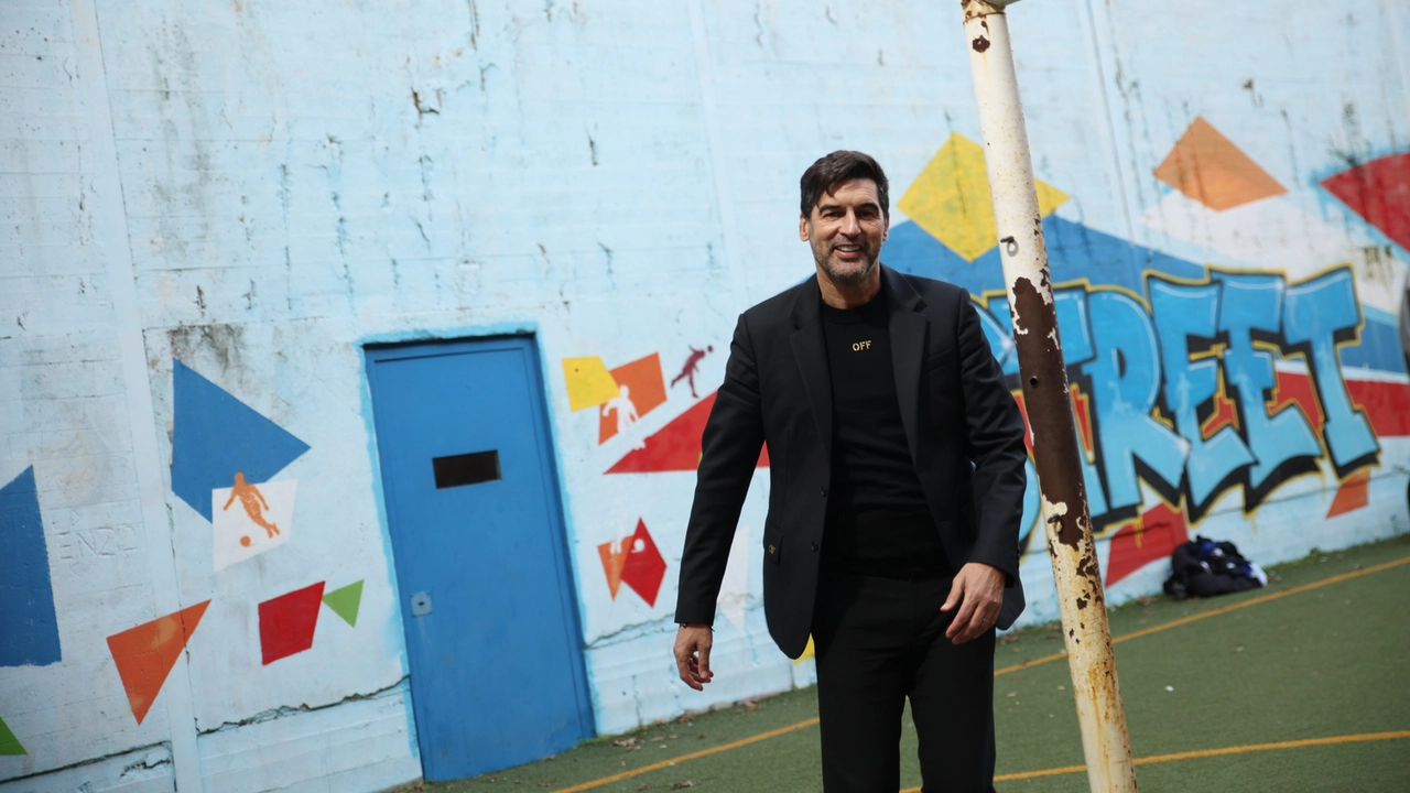 Paulo Fonseca durante l'incontro con i ragazzi del Beccaria