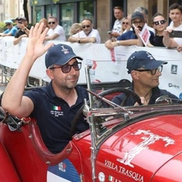 Ecco la Mille Miglia. Il sesto trionfo di Vesco e Salvinelli