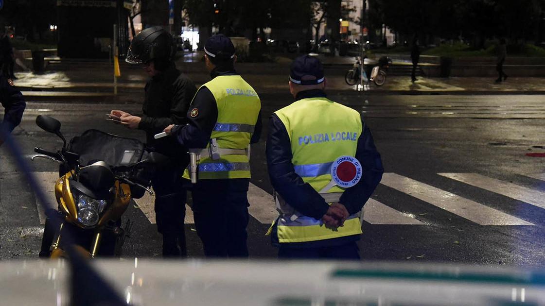 Controlli notturni fino alle 24 Controlli notturni fino alle 24