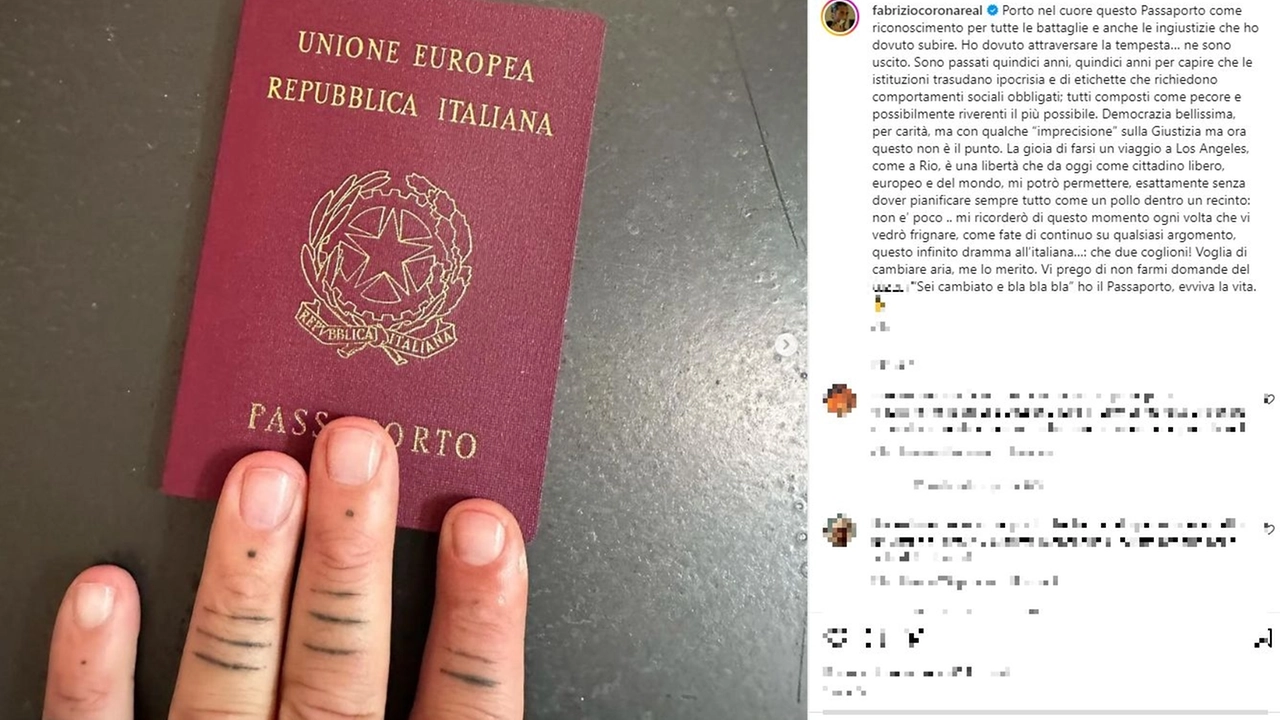 Fabrizio Corona riceve il suo passaporto (Foto profilo Instagram)