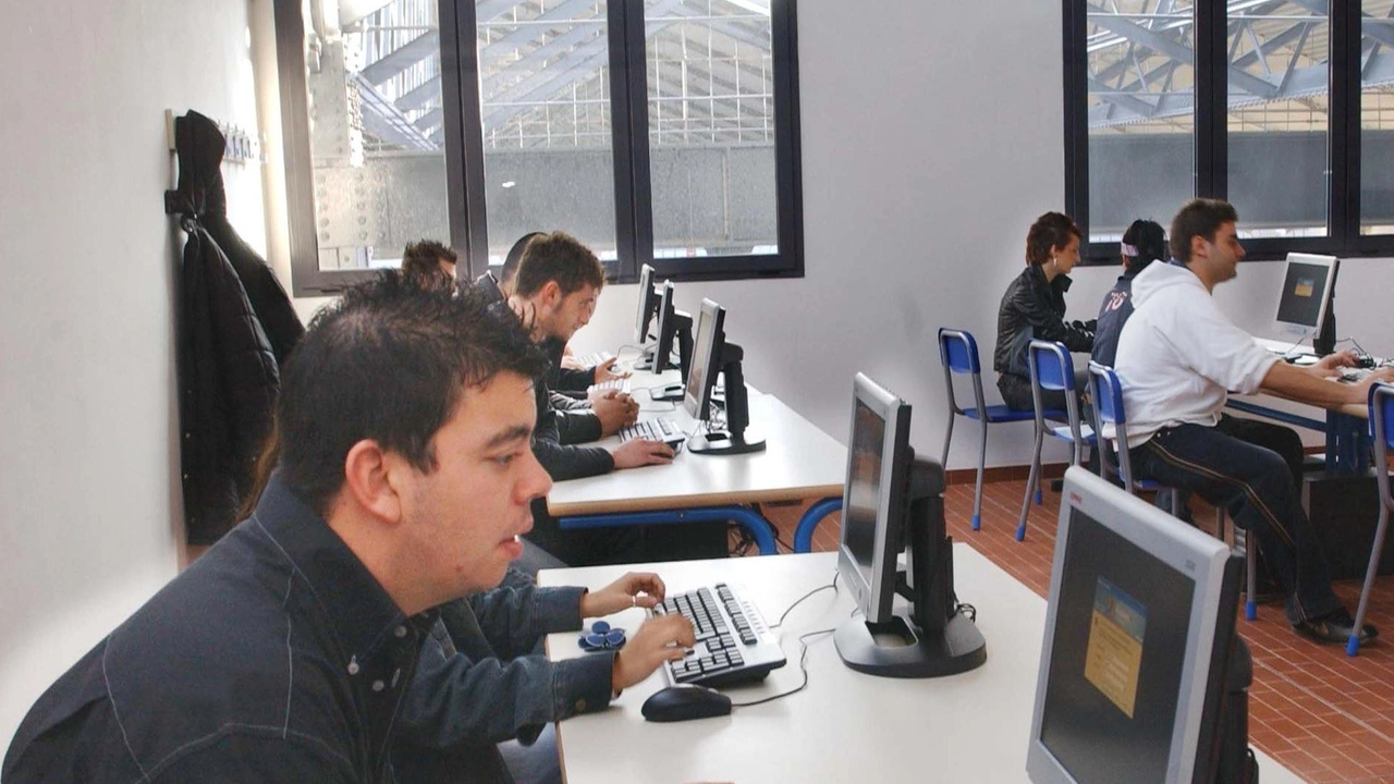 Nuovi corsi IFTS a Lodi per formazione professionale in grafica cosmetica, amministrazione economica e logistica smart. Iscrizioni aperte per giovani diplomati e non. Opportunità gratuita per inserirsi nel mondo del lavoro. Nuovi corsi IFTS a Lodi per formazione professionale in grafica cosmetica, amministrazione economica e logistica smart. Iscrizioni aperte per giovani diplomati e non. Opportunità gratuita per inserirsi nel mondo del lavoro.