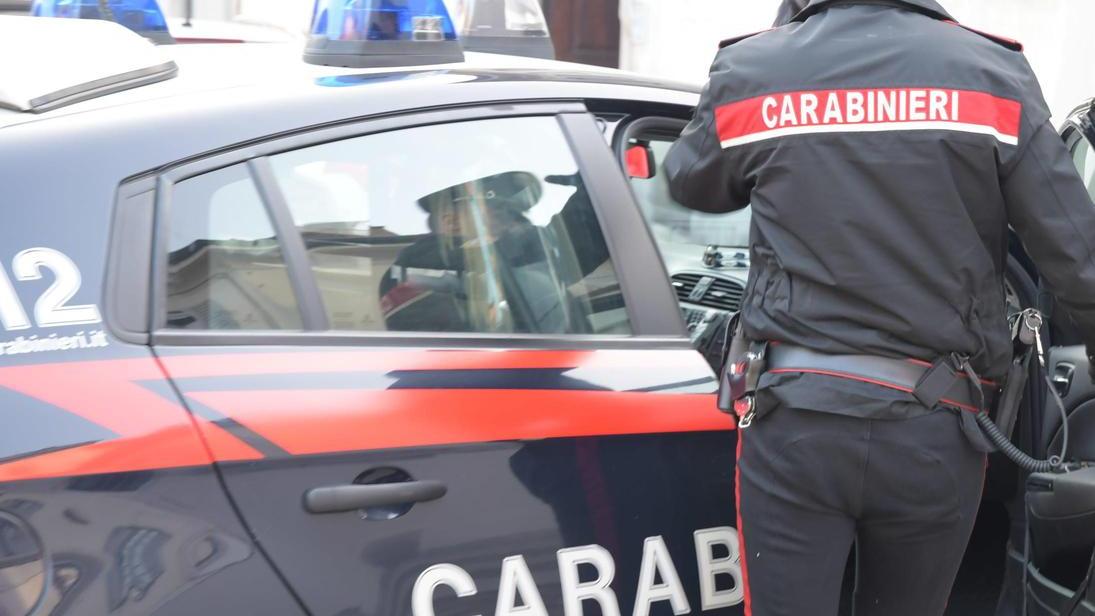 Sedicenne aggredito alla stazione ferroviaria. Indagano i carabinieri Sedicenne aggredito alla stazione ferroviaria. Indagano i carabinieri