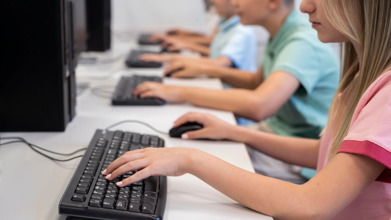 Raffica di furti nelle scuole pavesi spesso non dotate di sistema d'allarme Raffica di furti nelle scuole pavesi spesso non dotate di sistema d'allarme