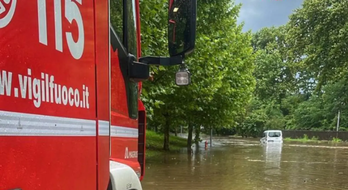 Maltempo, Meratese allagato: chiusa la Statale Briantea a Bulciago