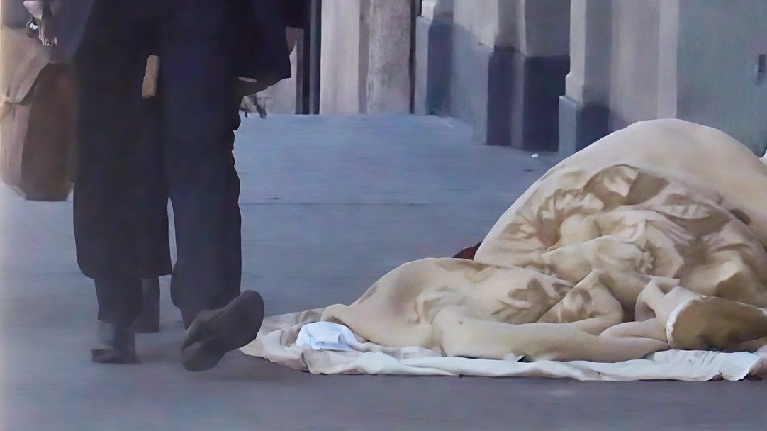 Un senzatetto nel capoluogo Un senzatetto nel capoluogo