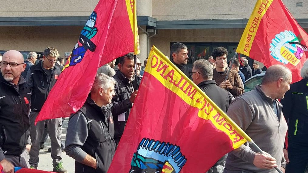 Il Partito Democratico esprime solidarietà ai 150 lavoratori a rischio di perdere il posto presso gli stabilimenti di San Giuliano e Pieve Emanuele della Bystronic. La multinazionale svizzera ha deciso la chiusura, suscitando preoccupazione e richiedendo un intervento immediato delle istituzioni locali.