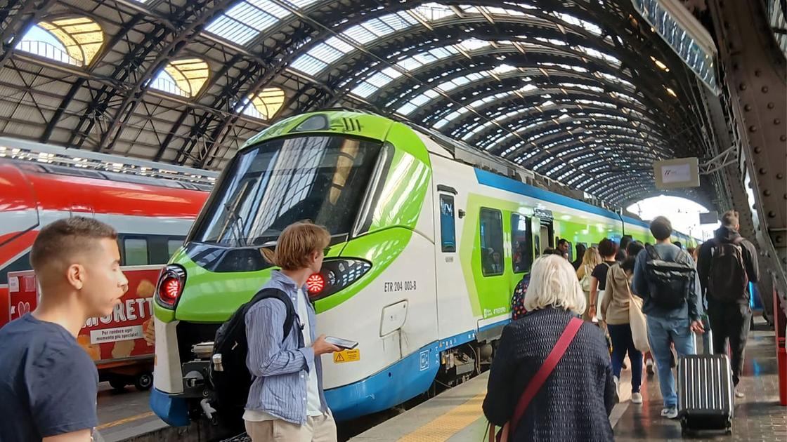 treni per chiasso gioved236 16 e domenica 17 agosto bus sostitutivi tra milano e svizzera