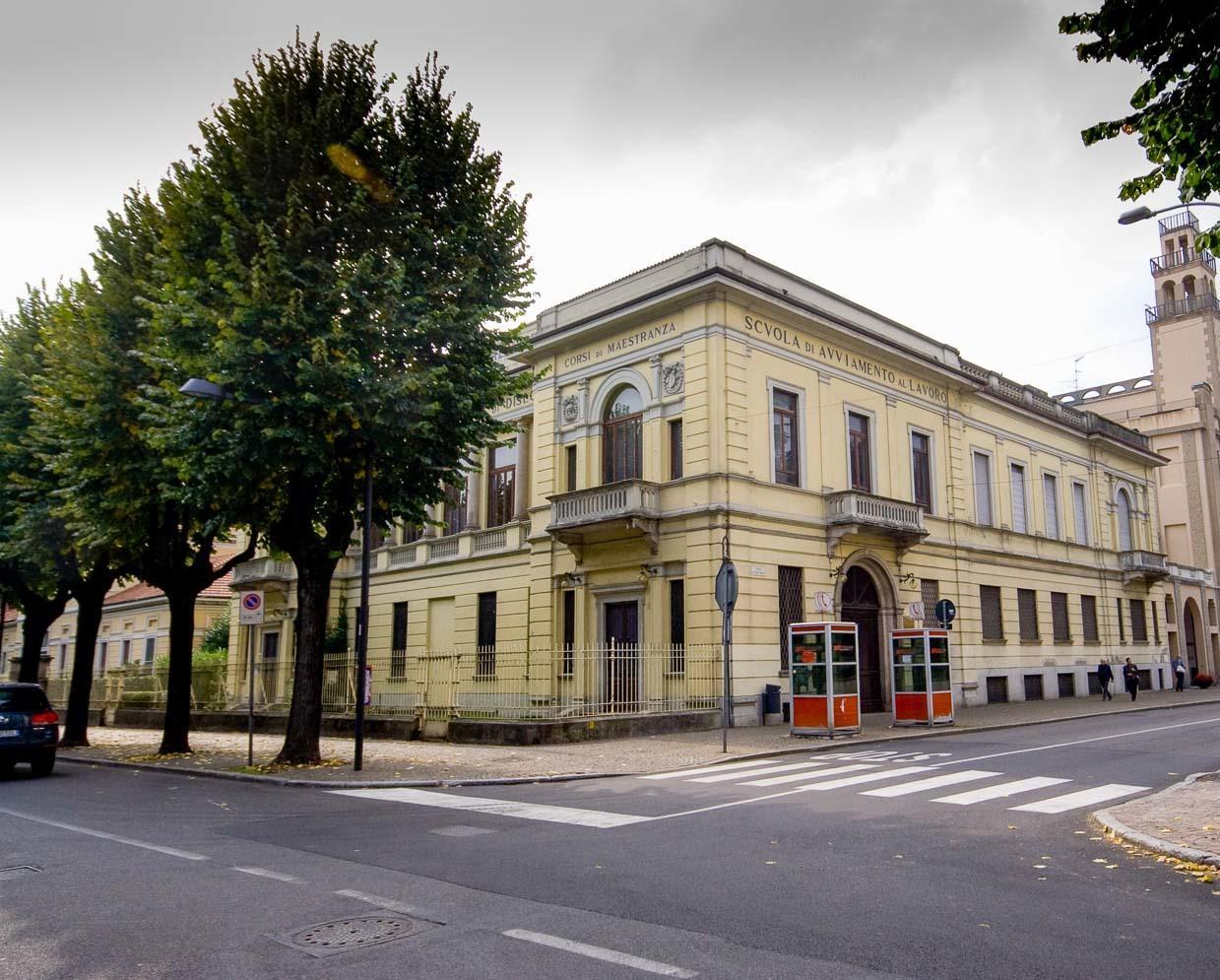 Il Comune vuole acquistare l’ex scuola