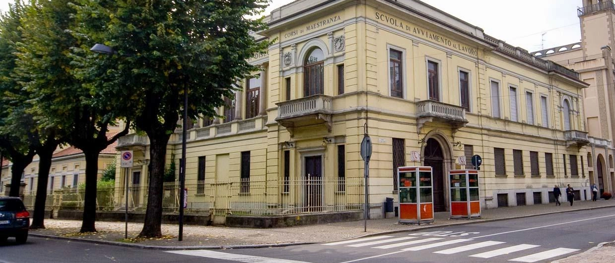Il Comune vuole acquistare l’ex scuola