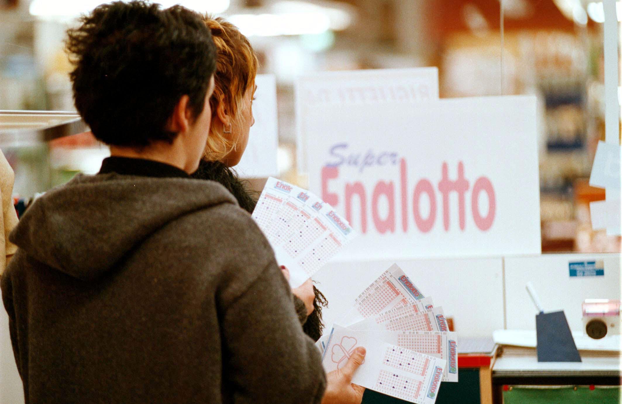 Archivio estrazioni SuperEnalotto, Lotto e 10eLotto maggio 2025. Scoprite se avete vinto Archivio estrazioni SuperEnalotto, Lotto e 10eLotto maggio 2025. Scoprite se avete vinto