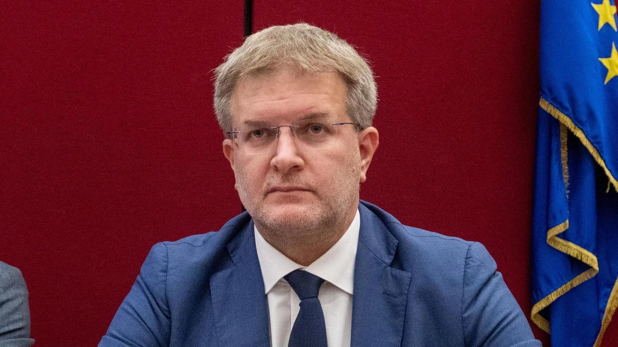 Carlo Fidanza, milanese, capodelegazione di Fratelli d’Italia al Parlamento europeo ed ex consigliere comunale
