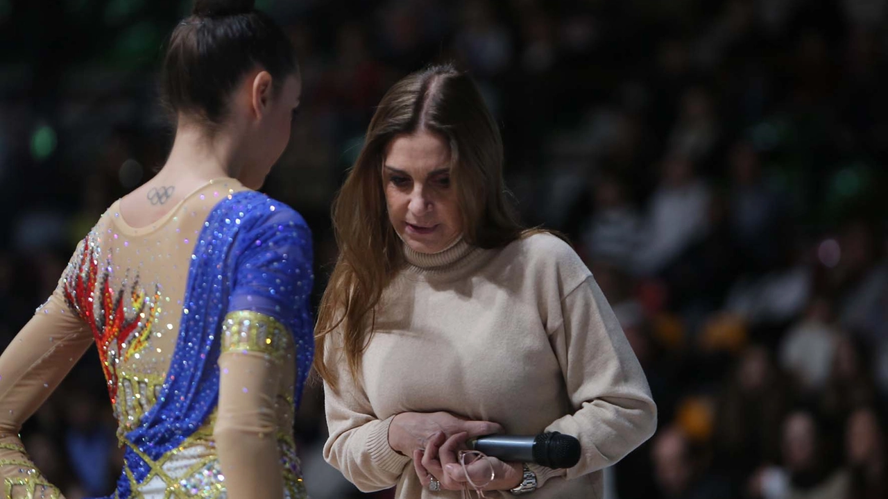 La storica direttrice tecnica Emanuela Maccarani durante un allenamento aperto al pubblico