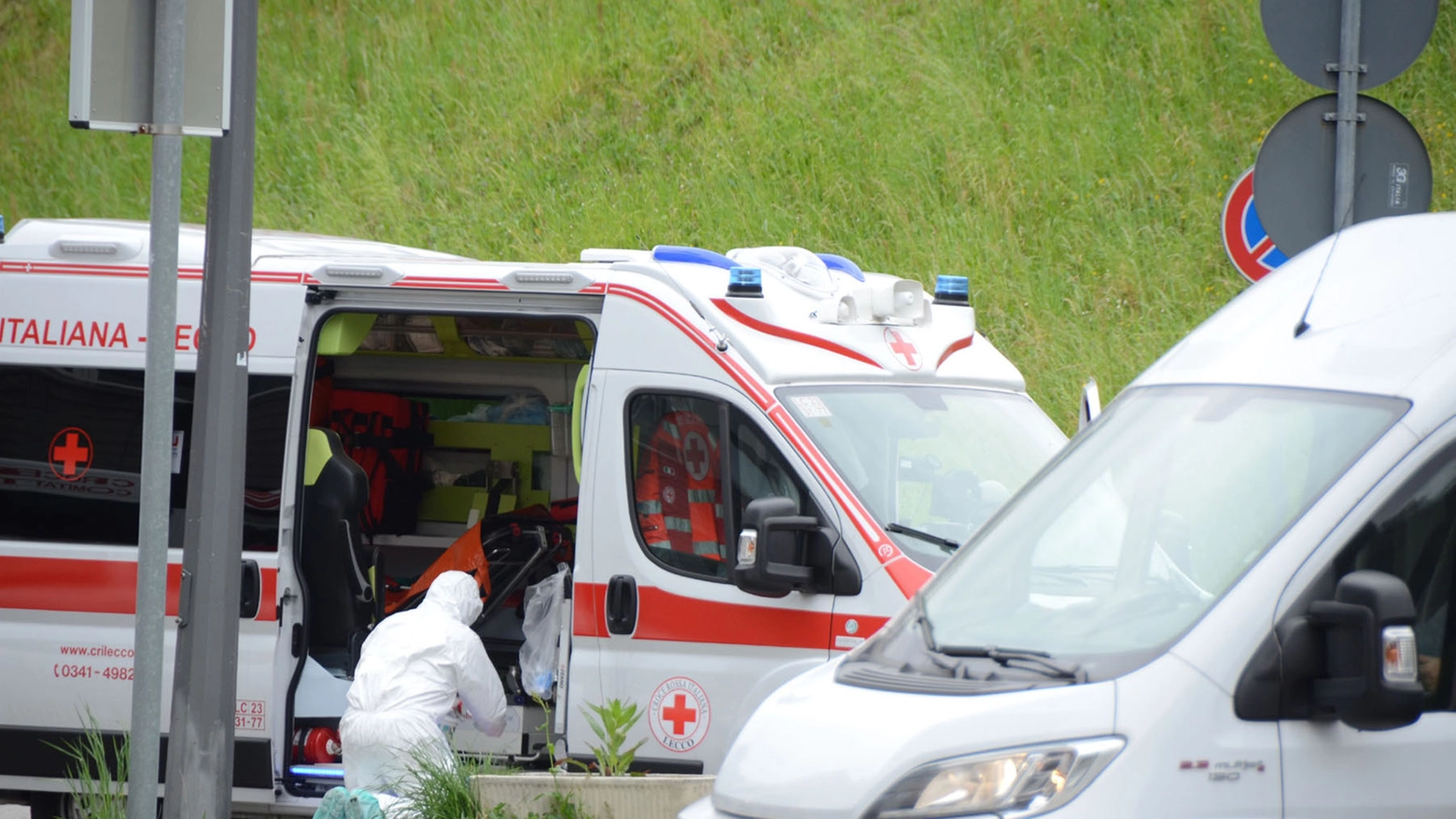 ambulanza (foto d'archivio Cardini)