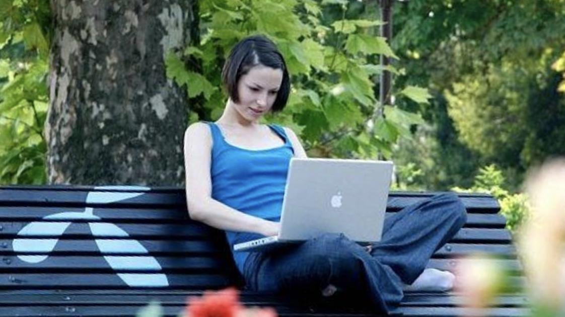 Desio sempre più connessa: WiFi gratis in ogni angolo della città. La mappa dei punti d’accesso Desio sempre più connessa: WiFi gratis in ogni angolo della città. La mappa dei punti d’accesso