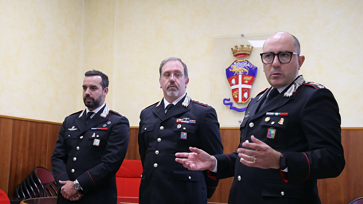 I nuovi comandanti di Compagnia maggiore Alessandro Guglielmo (Monza) capitano Cristiano Barboni (Desio) col comandante provinciale carabinieri di Monza Rosario Di Gangi I nuovi comandanti di Compagnia maggiore Alessandro Guglielmo (Monza) capitano Cristiano Barboni (Desio) col comandante provinciale carabinieri di Monza Rosario Di Gangi