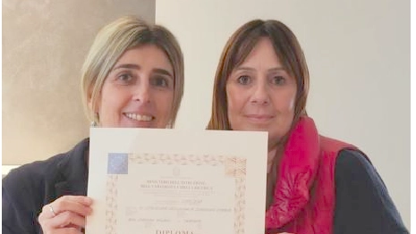 La prof Michela Ceriani con Nadia Rossin, mamma di Eleonora