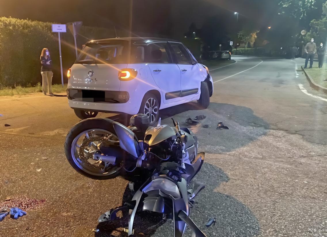 L’incidente fatale alla moglie. Assolto il marito motocicilista L’incidente fatale alla moglie. Assolto il marito motocicilista