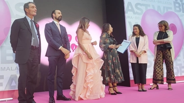 La prevenzione sfila a Milano con ‘WeBreast’: cultura, arte e moda scendono in campo nella lotta contro il tumore al seno