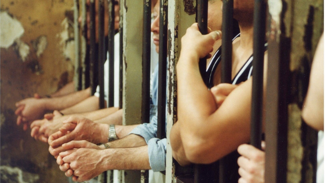 Lo spacciatore extracomunitario è stato portato nel carcere di San Vittore Lo spacciatore extracomunitario è stato portato nel carcere di San Vittore