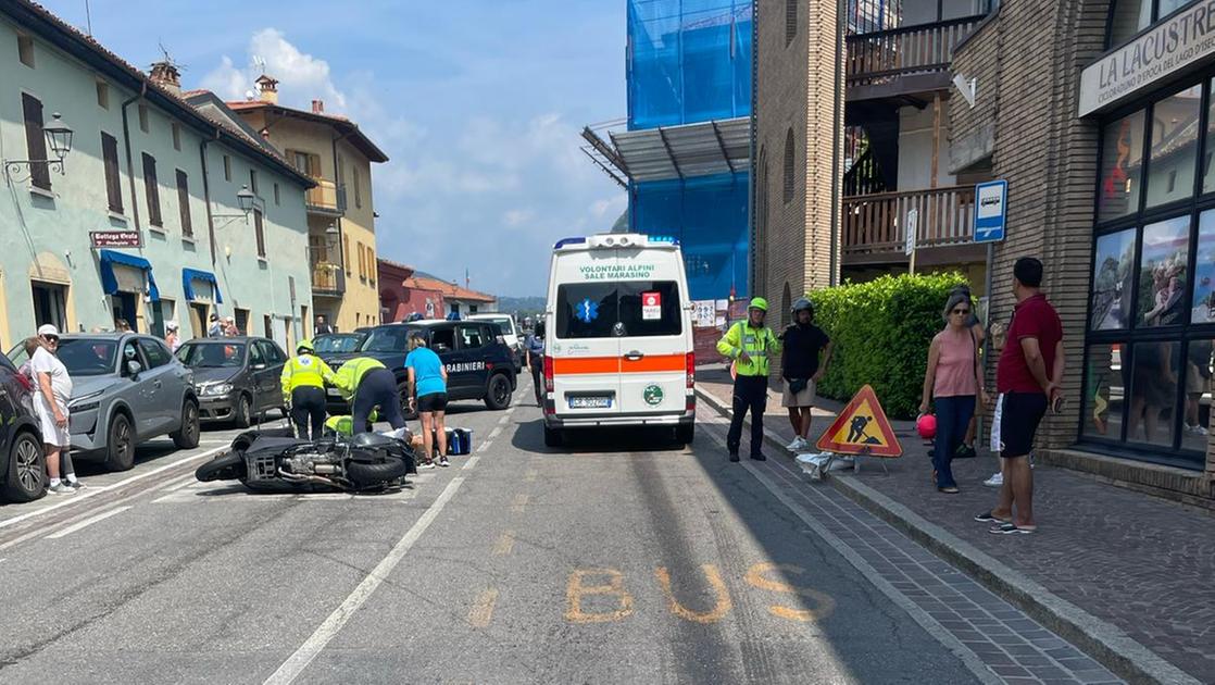 Incidente a Marone, moto scivola sull’olio in pieno centro: due feriti, strada chiusa e traffico in tilt Incidente a Marone, moto scivola sull’olio in pieno centro: due feriti, strada chiusa e traffico in tilt