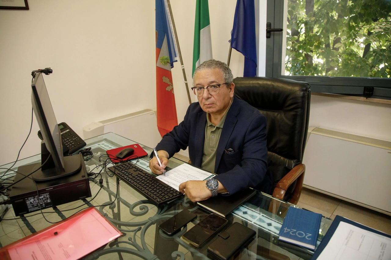 Il sindaco di Pero Antonino Abbate