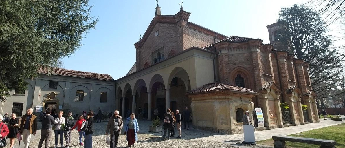 A tavola con vecchi e nuovi indigenti. Viaggio nella cucina degli ultimi