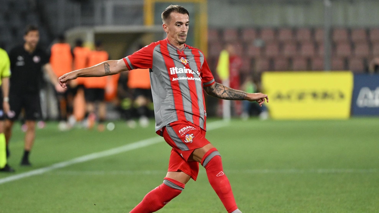 Cremonese, contro il Cesena out Vazquez e Collocolo: idea Valoti dall'inizio
